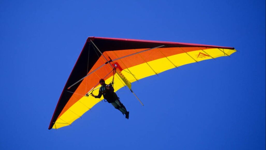 Kitesurfing and Hang Gliding